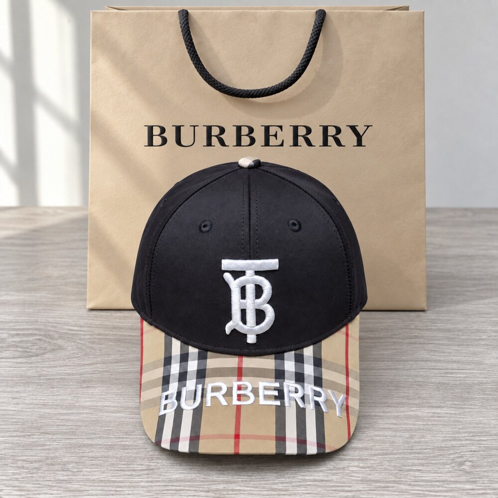Burberry TB Monogram Check Cap